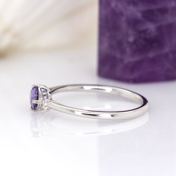 Purple Sapphire Ring with Earth Mined Diamonds in 14K Solid Gold - Picture 7 of 9